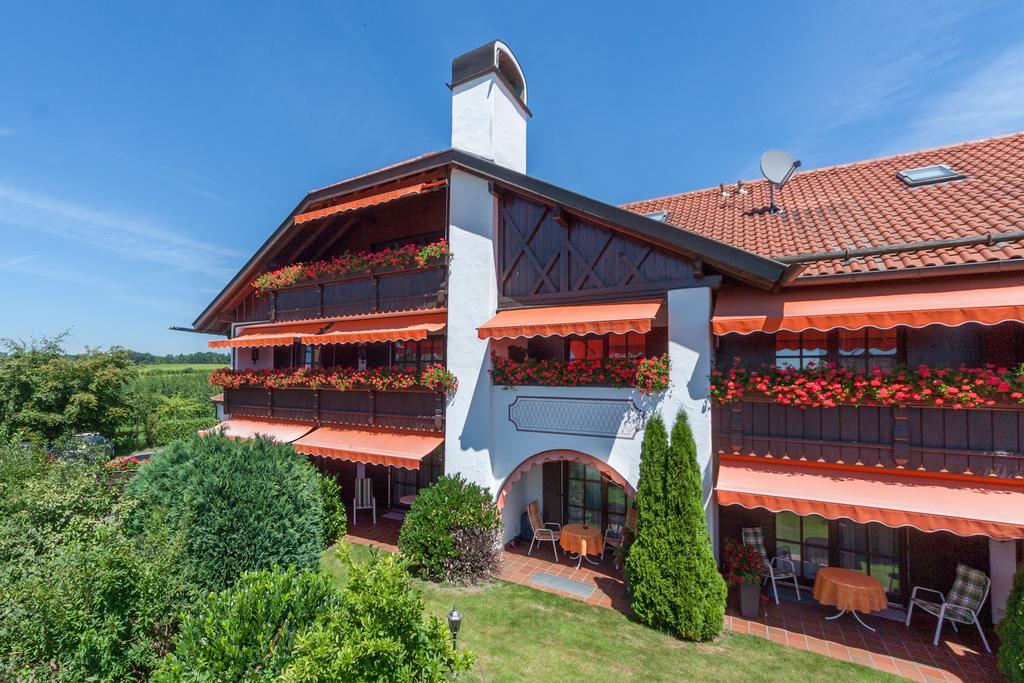 Hotel Alpina Hagnau Bagian luar foto