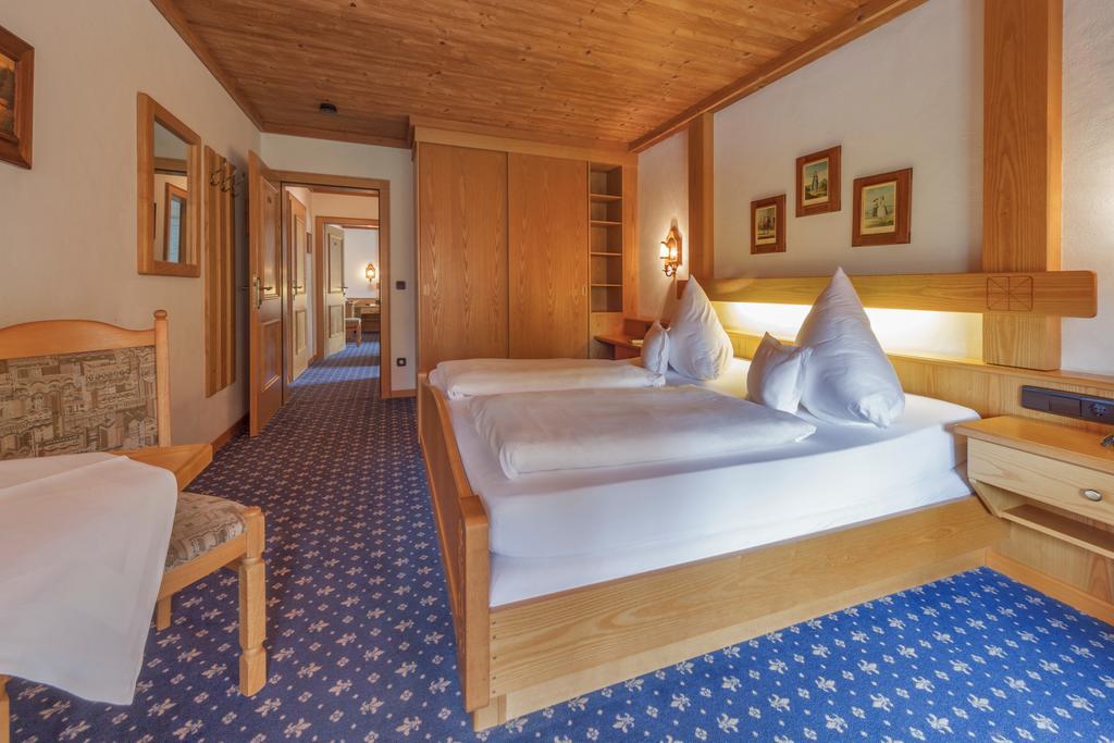 Hotel Alpina Hagnau Bagian luar foto