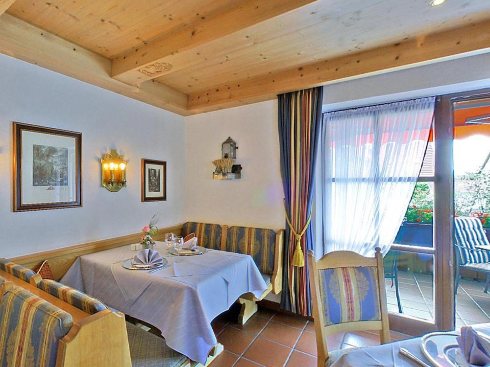 Hotel Alpina Hagnau Bagian luar foto