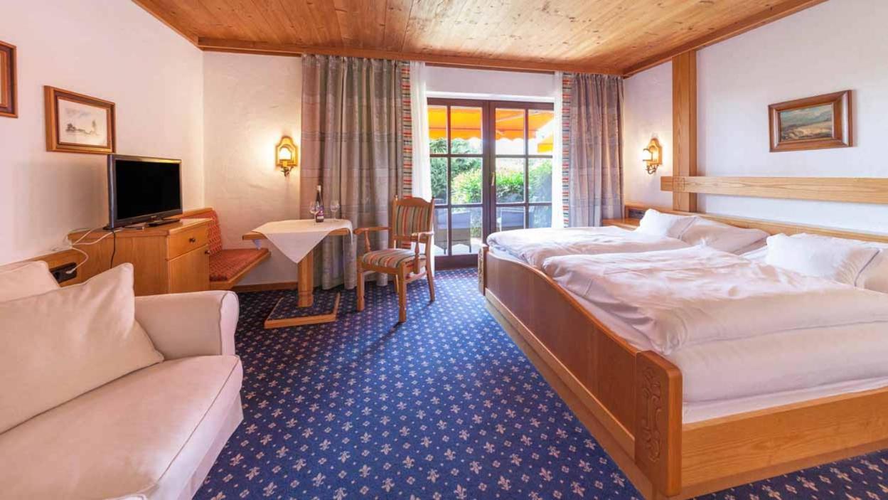 Hotel Alpina Hagnau Bagian luar foto