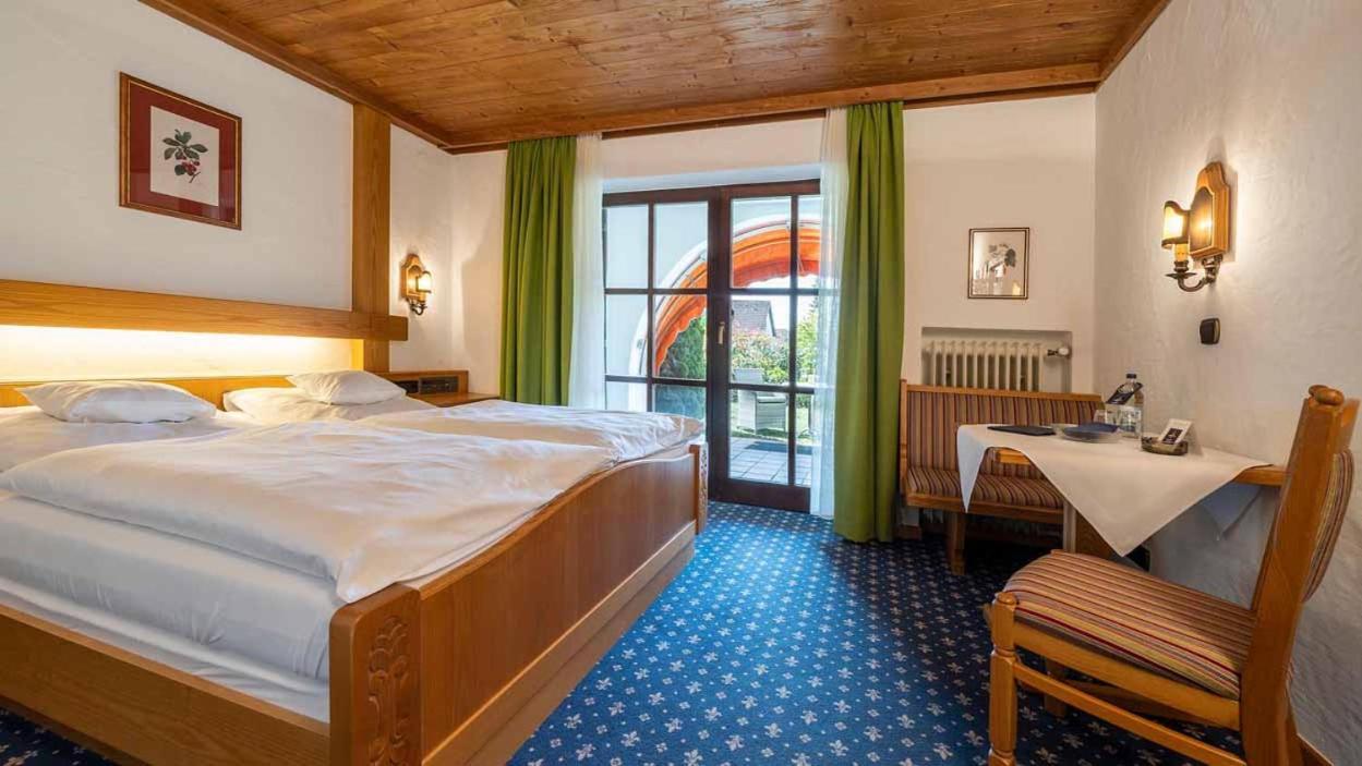 Hotel Alpina Hagnau Bagian luar foto
