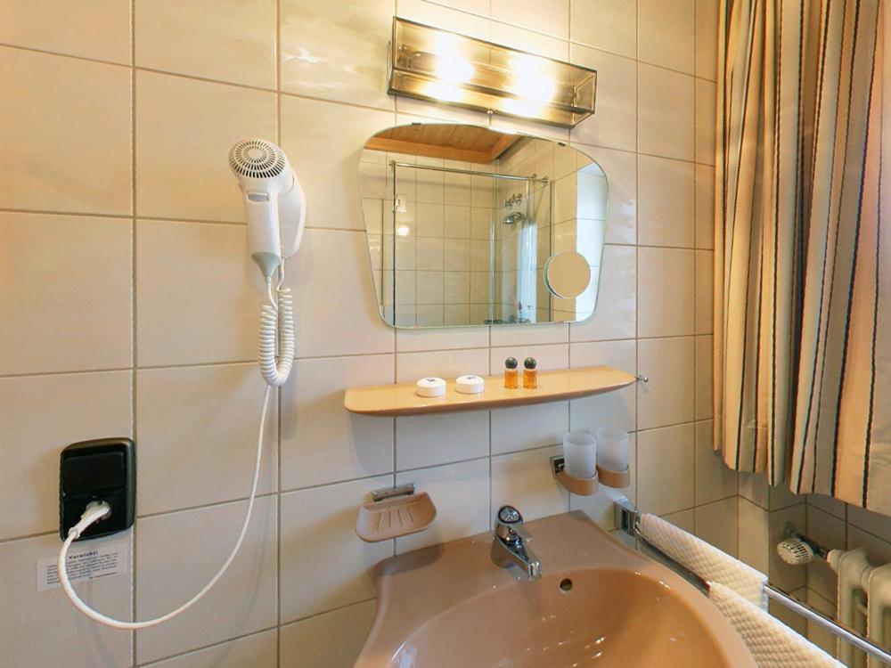 Hotel Alpina Hagnau Ruang foto