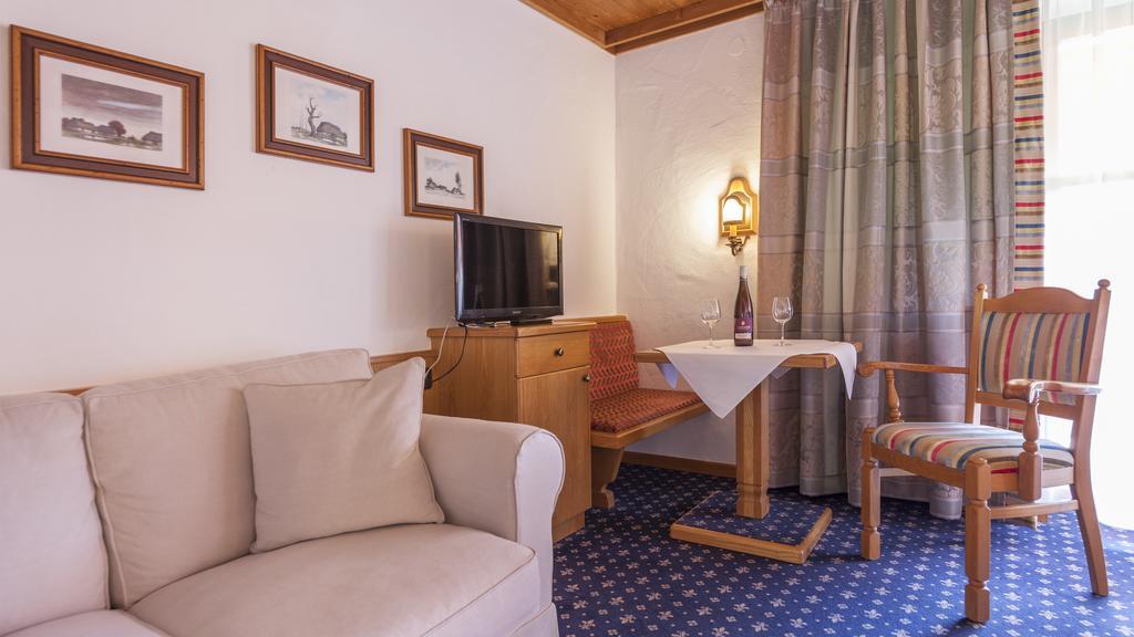 Hotel Alpina Hagnau Bagian luar foto