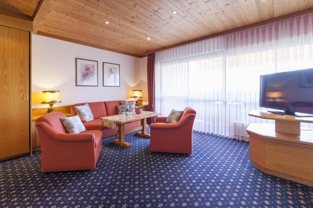 Hotel Alpina Hagnau Bagian luar foto