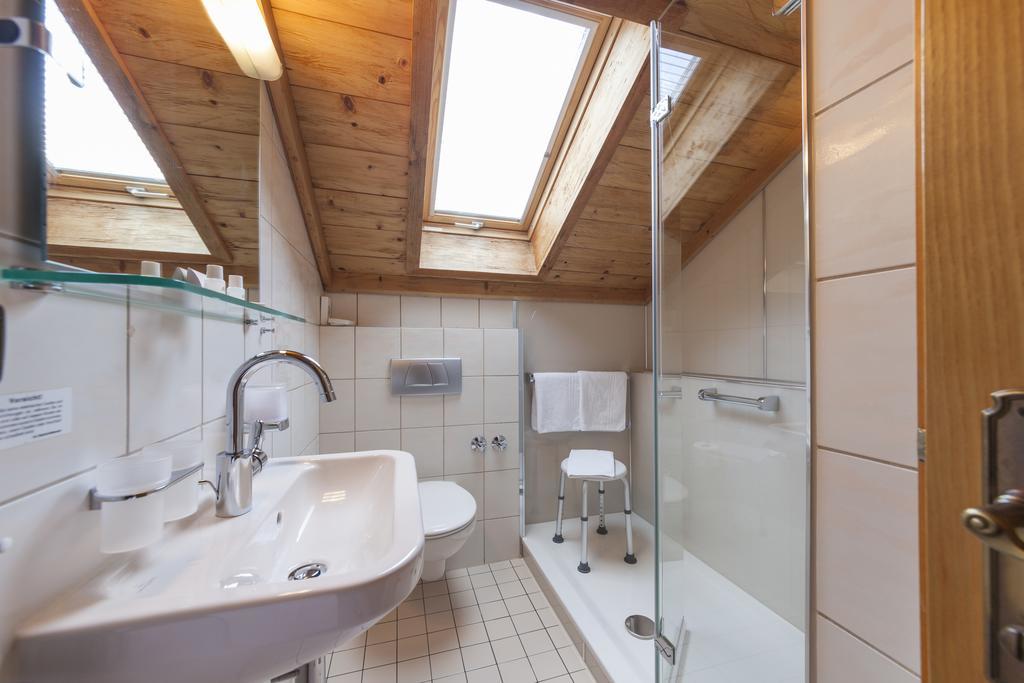 Hotel Alpina Hagnau Bagian luar foto