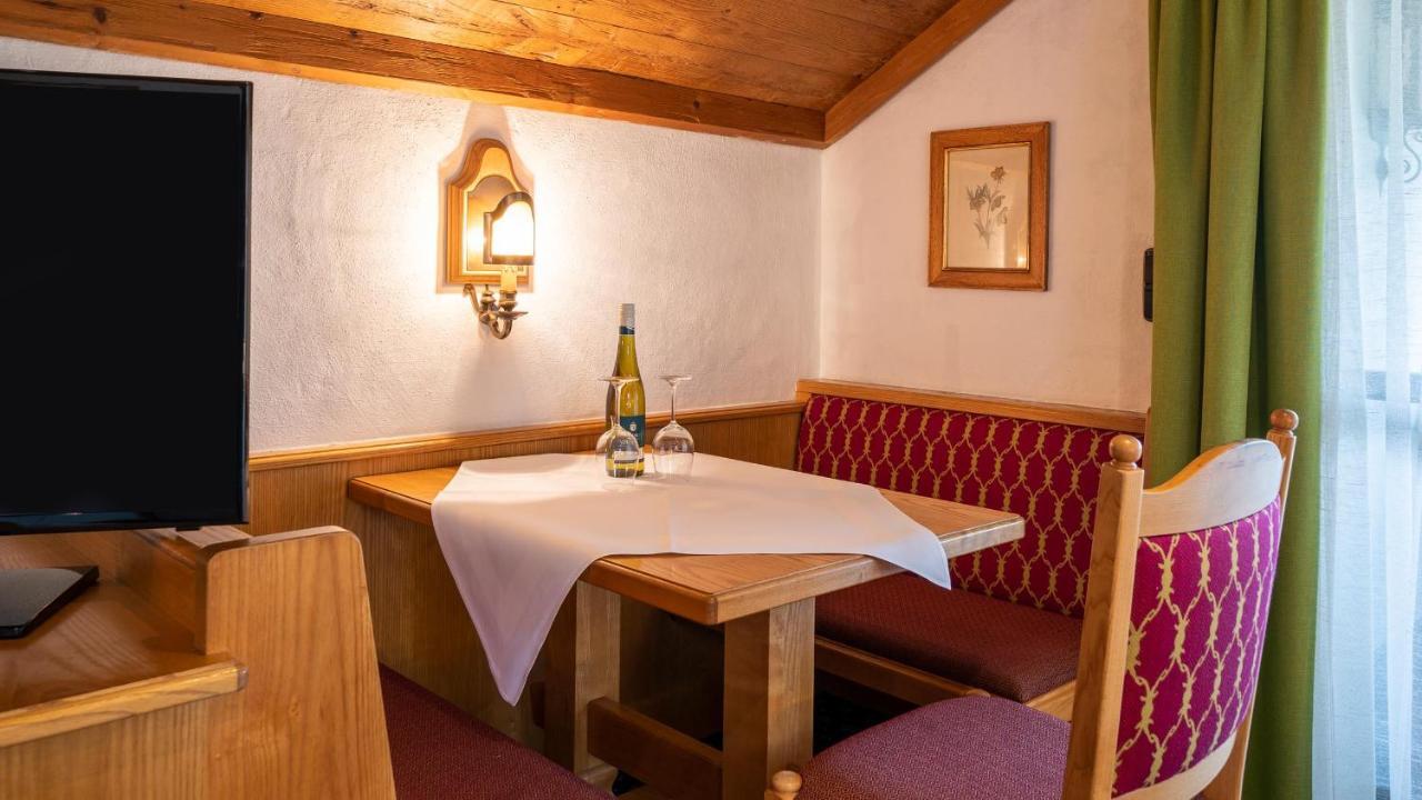 Hotel Alpina Hagnau Bagian luar foto